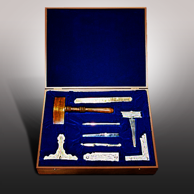 COFFRET D'OUTILS...